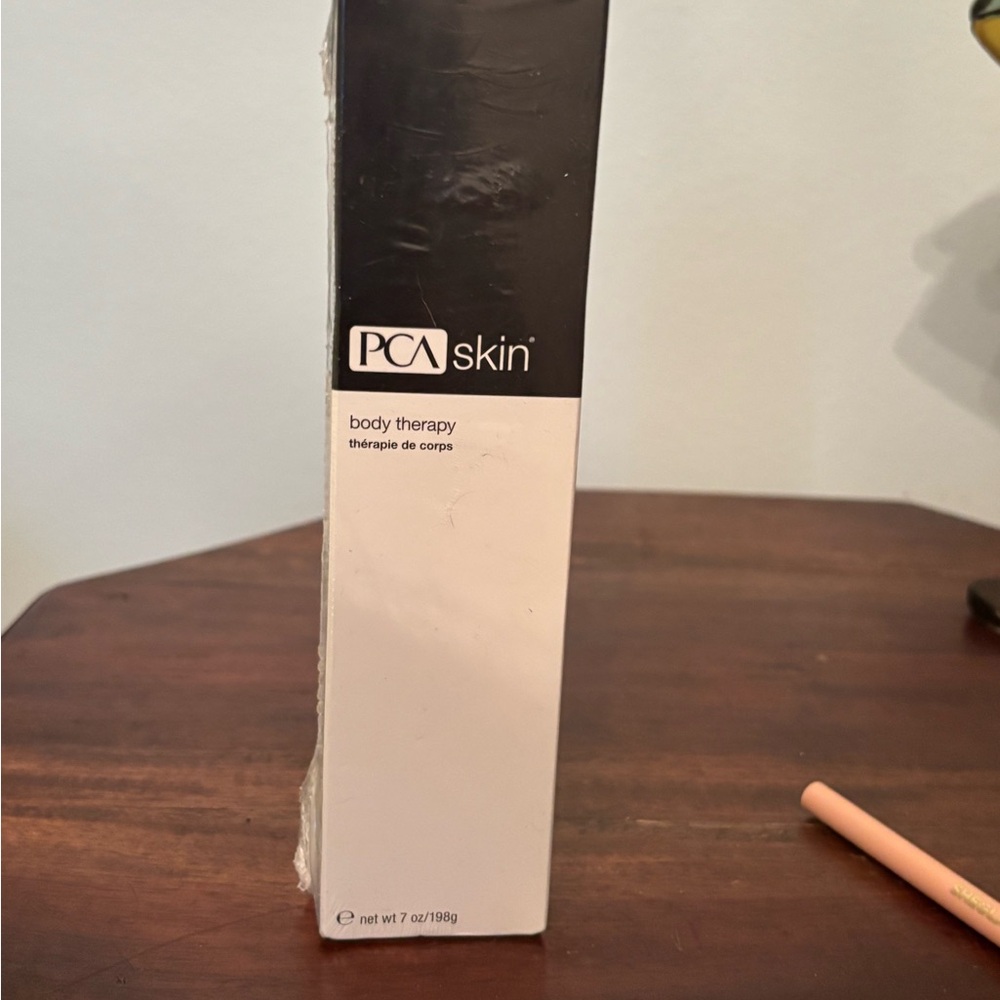 Black and White Moisturizing Skincare Essential